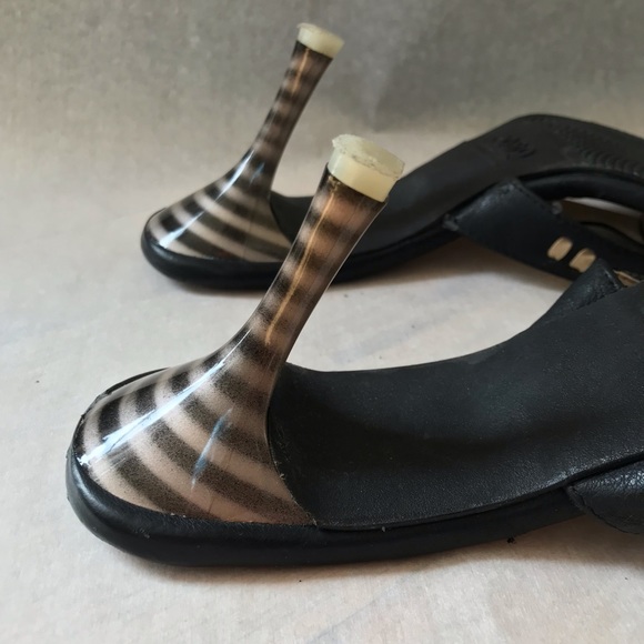 Kobo by Udom Agg strappy sandals - Picture 2 of 6